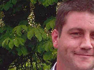 Supporting image for story: Man dies after pub fight