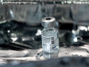 Supporting image for story: Viability of glass vials for Covid vaccines must be addressed, says expert