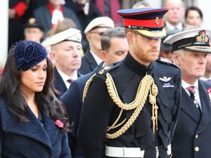 Supporting image for story: No uniform for Harry but exception made for Andrew at lying in state vigil