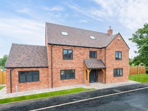 Supporting image for story: Shropshire Farmyard wins What House? Award