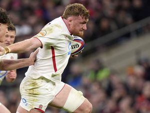 Supporting image for story: Ollie Chessum in at blindside flanker only change for England against France