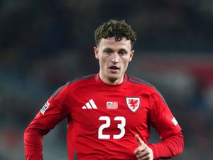 Supporting image for story: Wrexham break transfer record to sign Ipswich striker Nathan Broadhead
