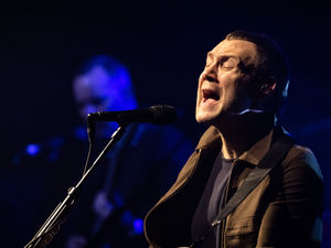 Supporting image for story: David Gray, Symphony Hall, Birmingham - review with PICTURES