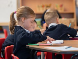 Supporting image for story: Million primary school pupils will not return to desks as planned next week