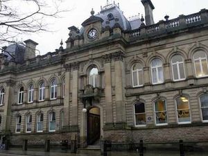 Supporting image for story: Car dealer mislead Dudley customer with vehicle details