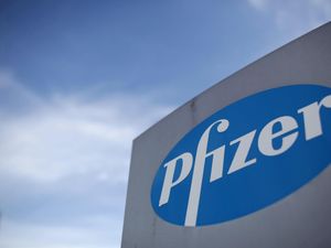 Supporting image for story: Special shipping for Pfizer vaccine with remote temperature monitoring