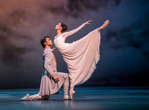 Ryoichi Hirano as Leontes, Lauren Cuthbertson as Hermione. Pic:Tristram Kenton