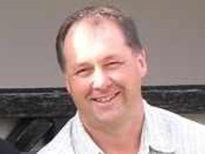 Supporting image for story: Farmer's late entry proves no Handicap