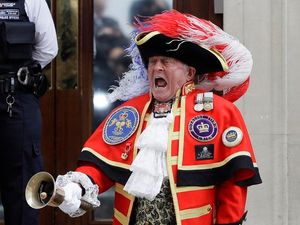Supporting image for story: Town crier who rocked up to royal birth becomes loud-mouthed meme