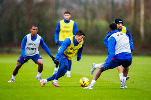 Hwang Hee-Chan on the ball for Wolves during training (Photo by Brett Patzke - WWFC/Wolves via Getty Images)
