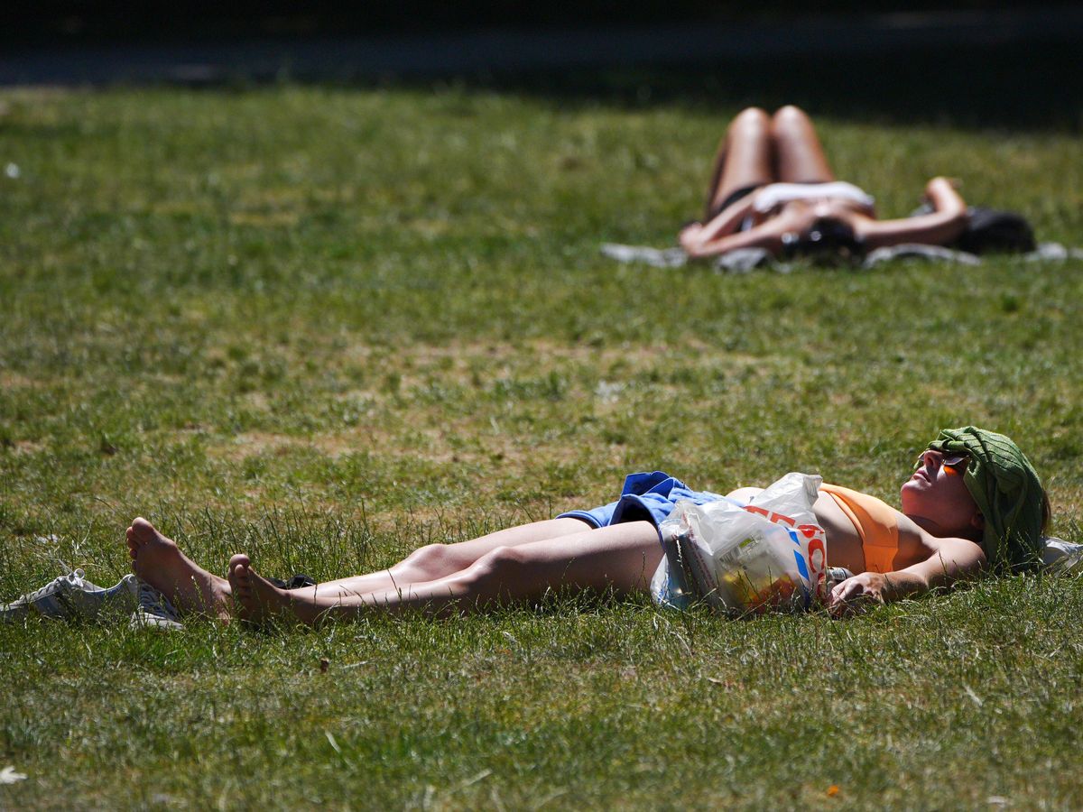 Temperatures to climb above 30C by Monday amid yellow heat health alert