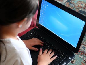 Supporting image for story: Six months free internet to help disadvantaged children with home schooling