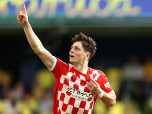Supporting image for story: Wolves in talks to sign versatile defender