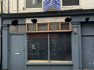 Supporting image for story: Oswestry barbers refused permission for illuminated signage