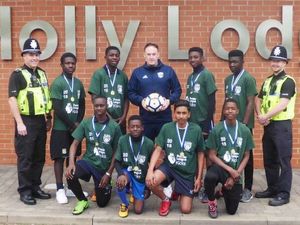 Supporting image for story: Holly Lodge aces are spot on