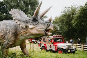 Hoo Zoo and Dinosaur World hosted the Jurassic Park Motor Pool for a screening of the classic film