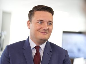 Supporting image for story: Striking doctors will lose if they go to war with Government, Streeting warns