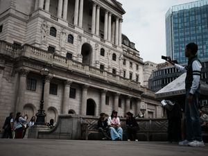 Supporting image for story: Risk of ‘persistent inflation’ could affect rate cuts, says Bank economist