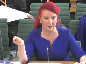 Supporting image for story: Public transport statistics to be ‘plastered on walls’ of Government department