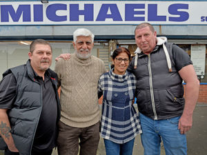 Supporting image for story: Family-run supermarket of four decades closes doors in 'devastating' blow for community