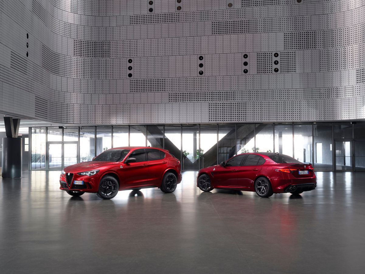 Alfa Romeo reveals limited-run ‘Collezione’ variants of Giulia and Stelvio Quadrifoglio Alfa Romeo reveals limited-run ‘Collezione’ variants of Giulia and Stelvio Quadrifoglio