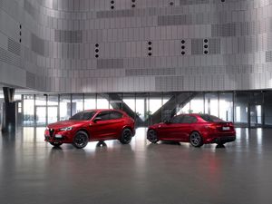 Supporting image for story: Alfa Romeo reveals limited-run ‘Collezione’ variants of Giulia and Stelvio Quadrifoglio