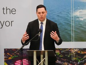 Supporting image for story: Houchen could ‘absolutely’ work with Starmer and ‘forgot’ blue Tory rosette