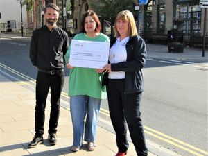 Supporting image for story: All-star and music hall show raises funds for Ukraine