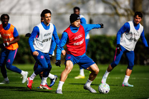 Andre in possession (Photo by Brett Patzke - WWFC/Wolves via Getty Images)