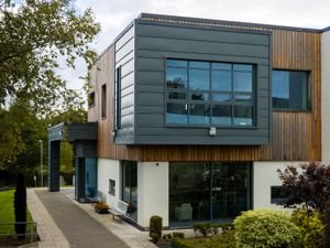 Supporting image for story: Business school goes platinum for commitment to CIPD programmes