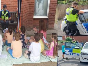 Supporting image for story: Youngsters in Willenhall learn about policing and community support officers during visit