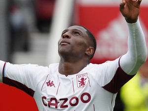 Supporting image for story: Kortney Hause to miss Aston Villa pre-season following knee surgery