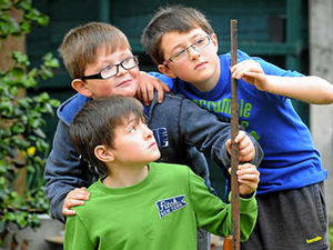 Supporting image for story: Boys find two rifles near canal