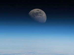 Supporting image for story: Astronaut captures stunning photo of the Moon from space
