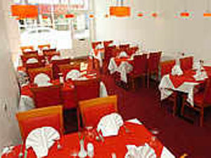 Supporting image for story: Red Rose Cuisine, Great Bridge