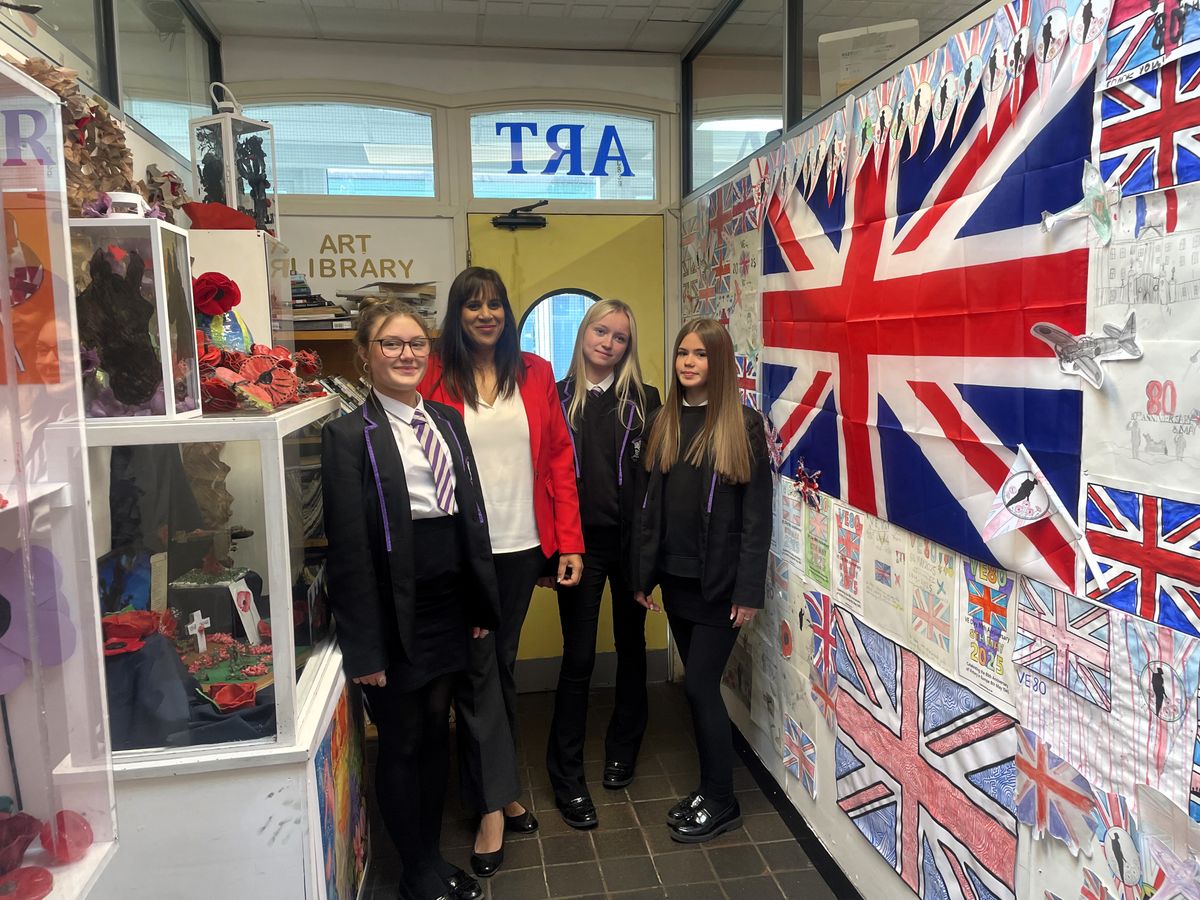 Sureena Brackenridge MP visits E-ACT Willenhall to see Magic Breakfast club in action