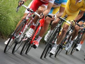 Supporting image for story: Mills-Keeling is
champ despite
sitting race out