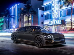 Supporting image for story: This bespoke Bentley Flying Spur is inspired by street culture