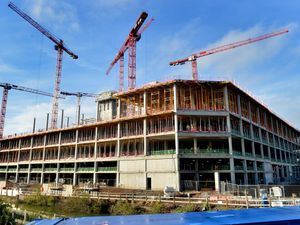 Supporting image for story: Fears over Sandwell super hospital funding