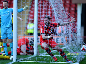 Supporting image for story: Walsall 1 Oxford 1 - Match highlights