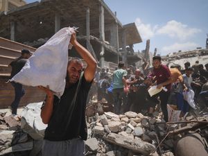 Supporting image for story: Israel ‘wrong’ to escalate conflict with Gaza City takeover plan, Starmer says