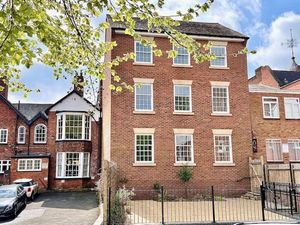 Supporting image for story: Five luxury apartments in sought-after Sutton Coldfield town centre for sale for less than £1 million