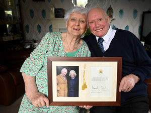 Supporting image for story: Compton couple congratulated by the King for reaching their 65th anniversary