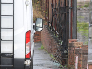 Supporting image for story: Burglars target Dudley funeral parlour in ram raid attack