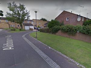 Supporting image for story: Armed men break down door to Birmingham home in robbery