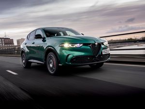 Supporting image for story: UK Drive: Alfa Romeo electrifies its range with the Tonale PHEV