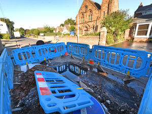 Supporting image for story: "An absolute joke!" Wolverhampton water leak still ongoing as heatwave hits reservoir levels