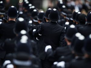 Supporting image for story: Number of police officers sacked and barred from service rises to almost 600