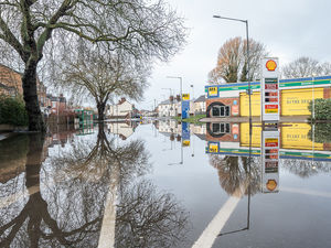 Floods in and around Stafford (photos by Ian Knight / Z70 Photography)