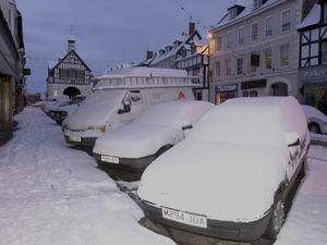 Supporting image for story: Flashback to 2000: It was white all right